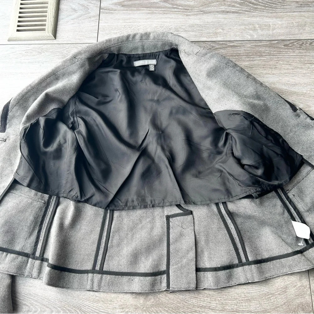 Tristan & Iseut Wool Blend Puff Sleeve Embroidery Blazer - Picture 14 of 15